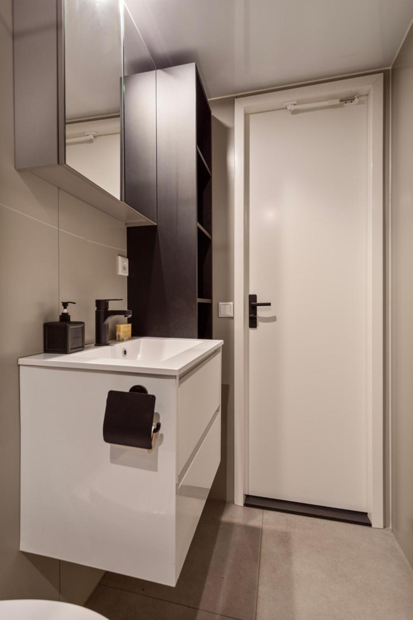 זייוולדה Luxurious Waterloft Near Beach And Centre By Weltevreden Experience מראה חיצוני תמונה