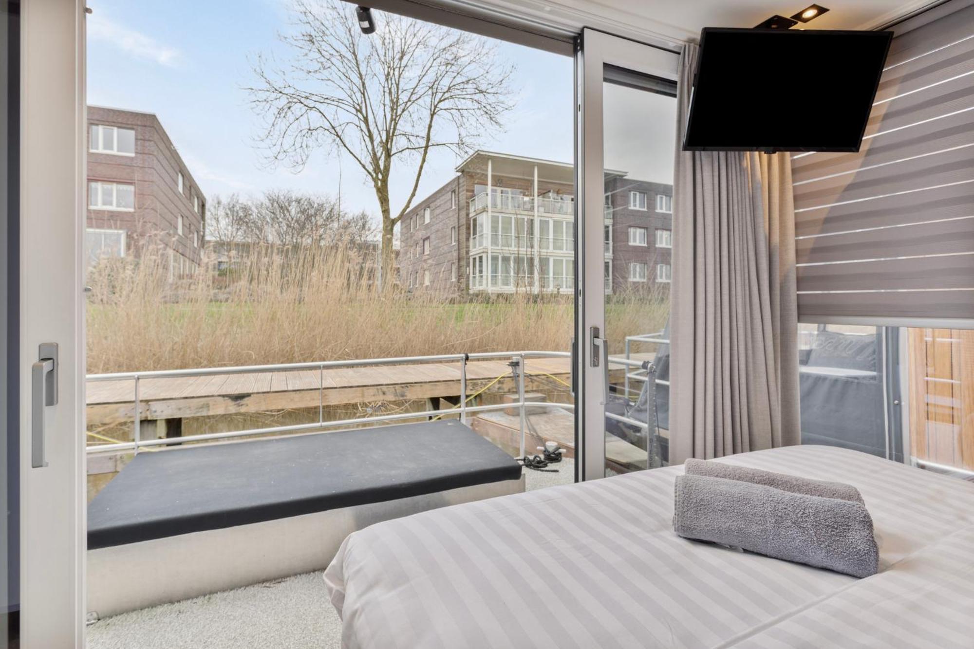 זייוולדה Luxurious Waterloft Near Beach And Centre By Weltevreden Experience מראה חיצוני תמונה