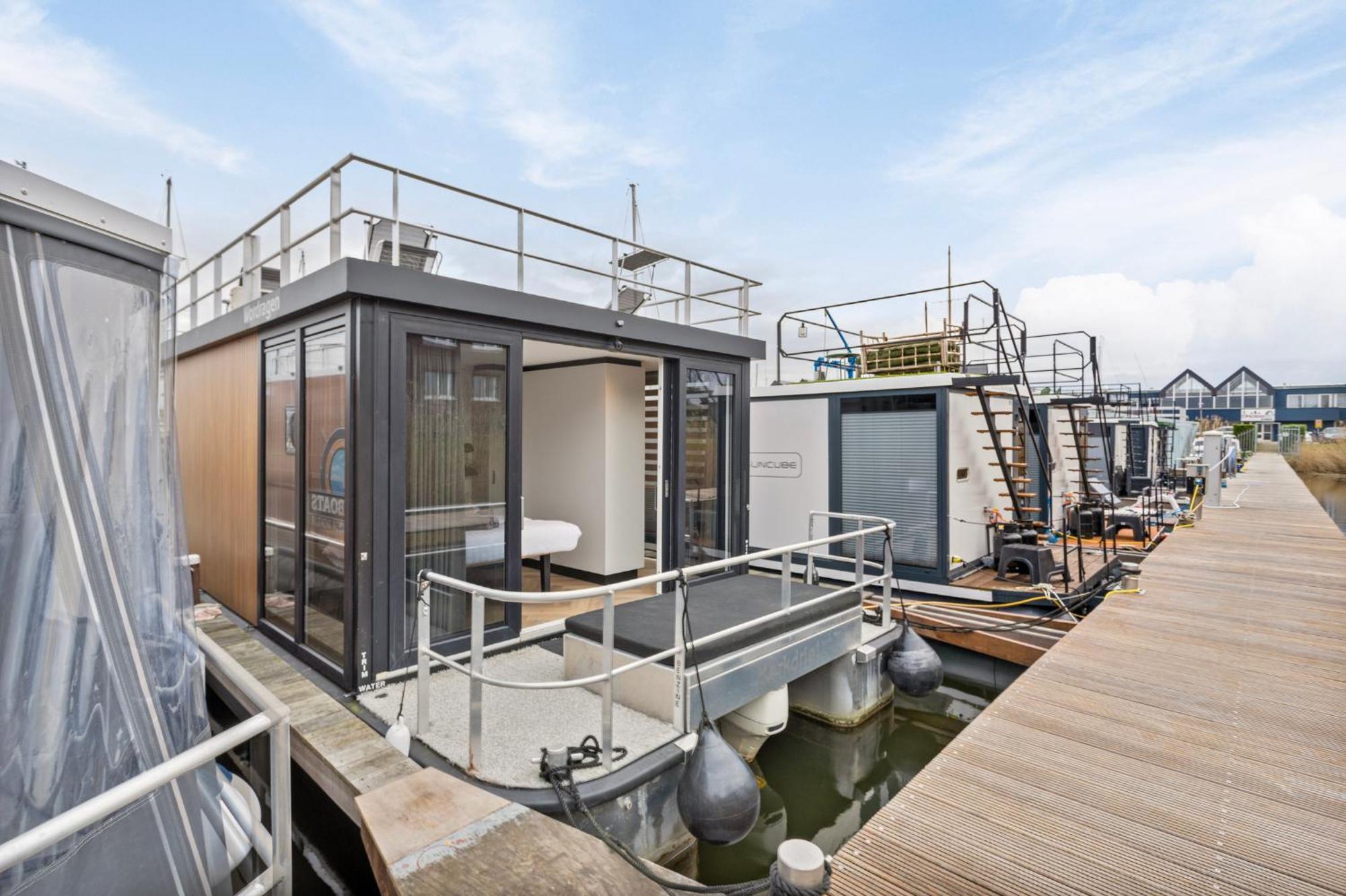 זייוולדה Luxurious Waterloft Near Beach And Centre By Weltevreden Experience מראה חיצוני תמונה