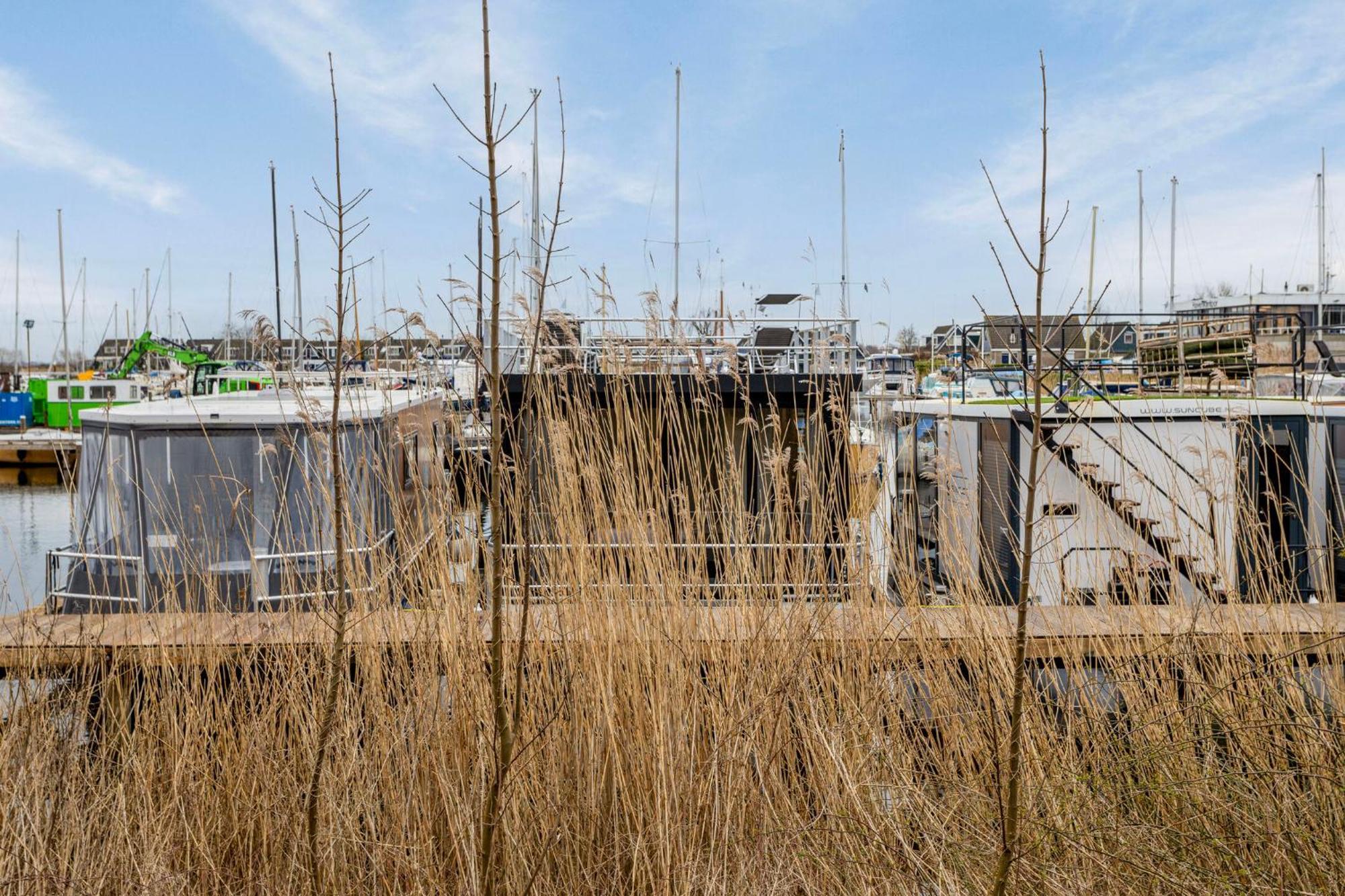 זייוולדה Luxurious Waterloft Near Beach And Centre By Weltevreden Experience מראה חיצוני תמונה