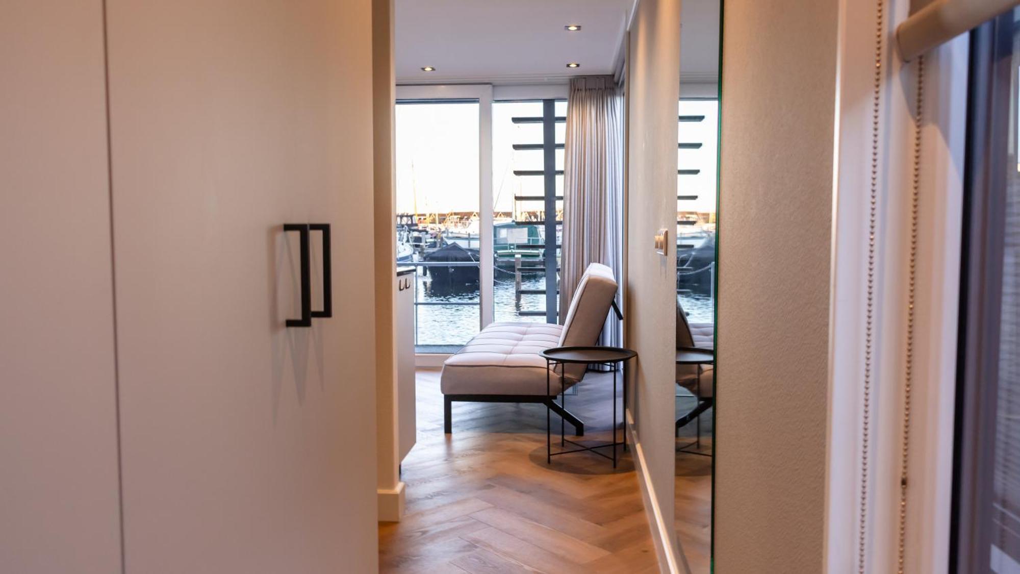 זייוולדה Luxurious Waterloft Near Beach And Centre By Weltevreden Experience מראה חיצוני תמונה