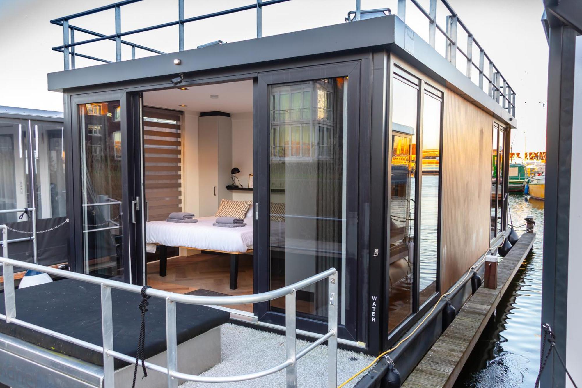 זייוולדה Luxurious Waterloft Near Beach And Centre By Weltevreden Experience מראה חיצוני תמונה